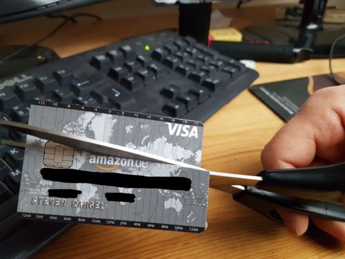Cutting my Amazon-Card